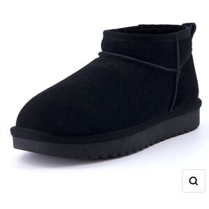 Cushionaire Hip 2 Cozy Ankle Boot in black suede size 7.5. Decent used shape.